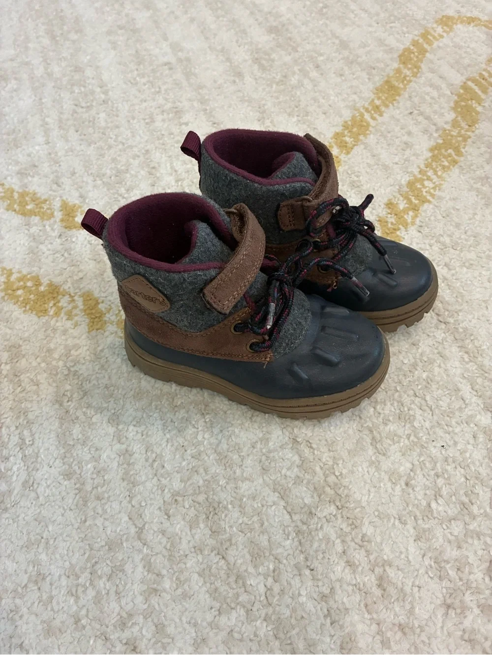 Carter's Toddler size 7 boots